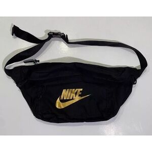 Nike Tech Black Large Hip Pack Bag Fanny Pack Crossbody Travel Bag *EUC*